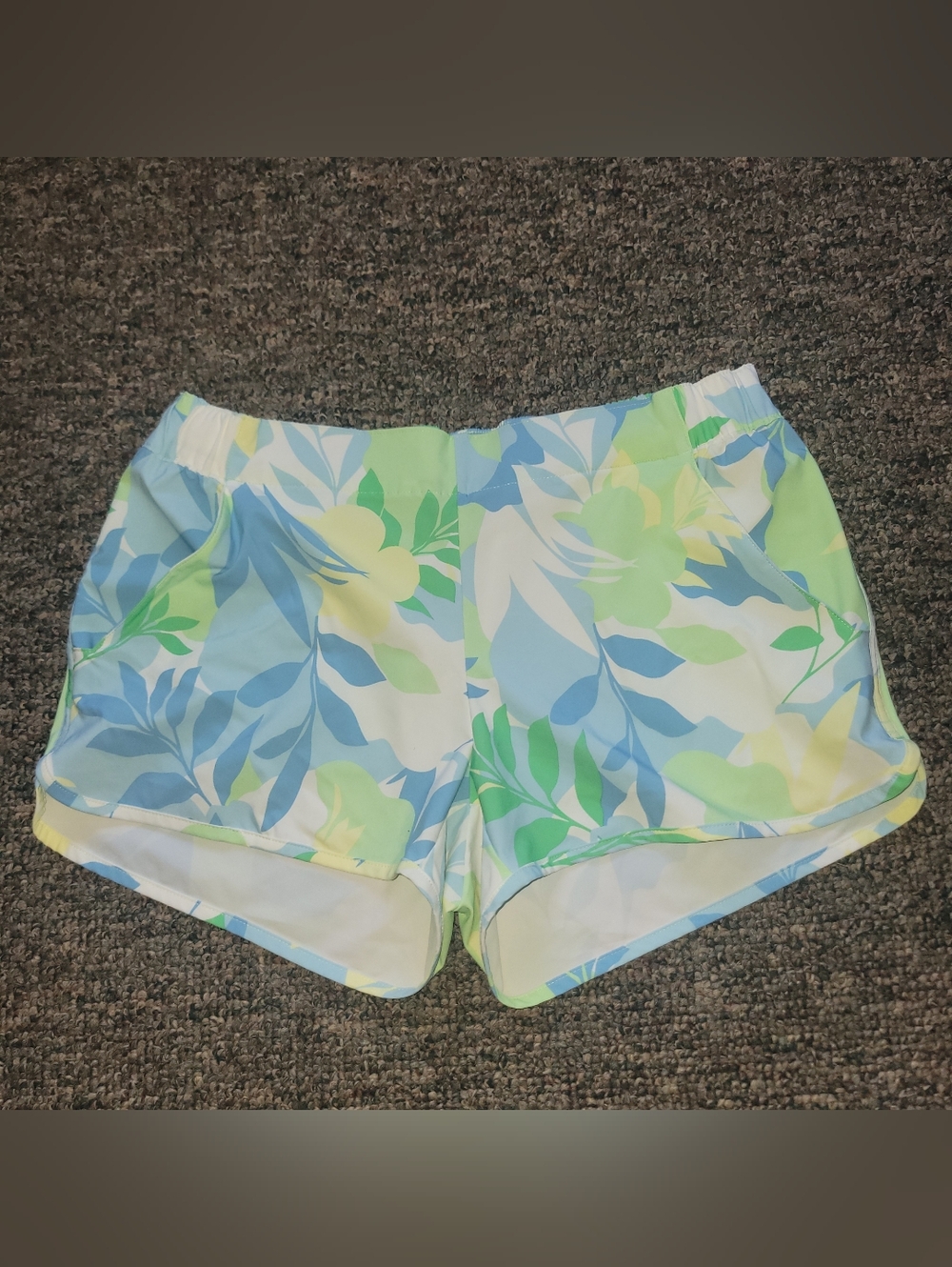 Columbia Women's Athletic Shorts - Light Blue, Light Green & Yellow Leaf Print